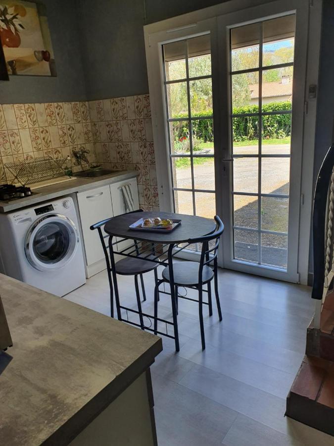 Le Gîte de Pawel Foix Buitenkant foto